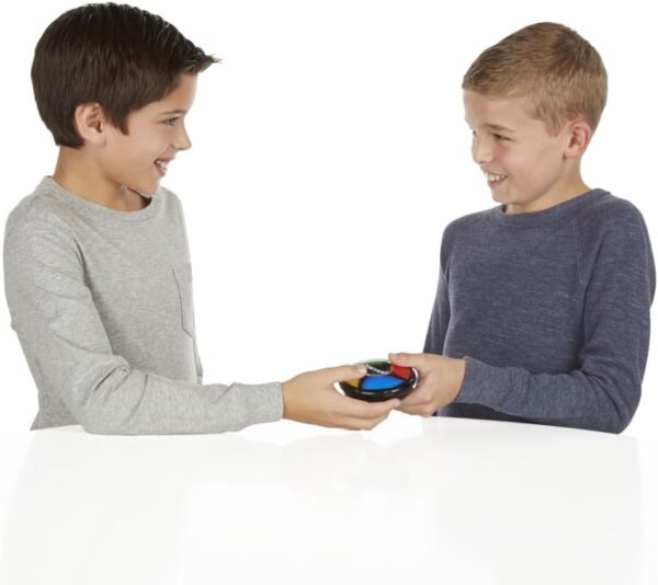 Hasbro Gaming Simon Micro Series Electronic Game for 1 or More Players, Classic Simon Gameplay in a Compact Size, Fun Party Game for Kids Ages 8+ - Image 4