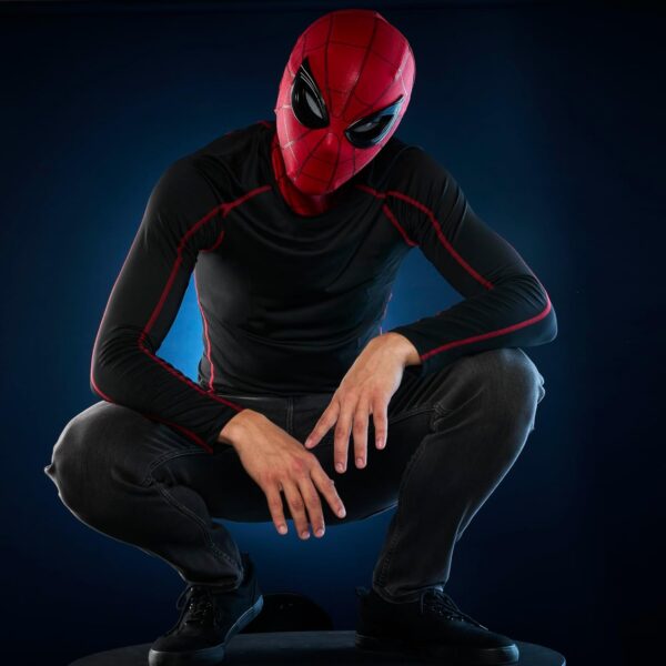SPIDER-MAN Marvel Legends Series Homecoming Electronic Expressive Mask, Premium Interactive Roleplay Gear for Adults - Image 7