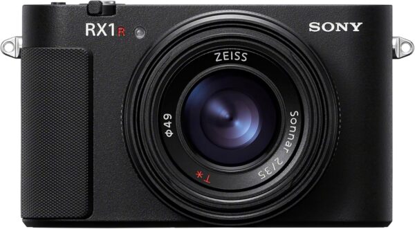 Sony RX1R III Full-Frame Premium Compact Camera Optimized with 61 MP CMOS Sensor, ZEISS® Sonnar T* 35mm F2 Lens, BIONZ XR™ Processor and AI-Based Subject Recognition